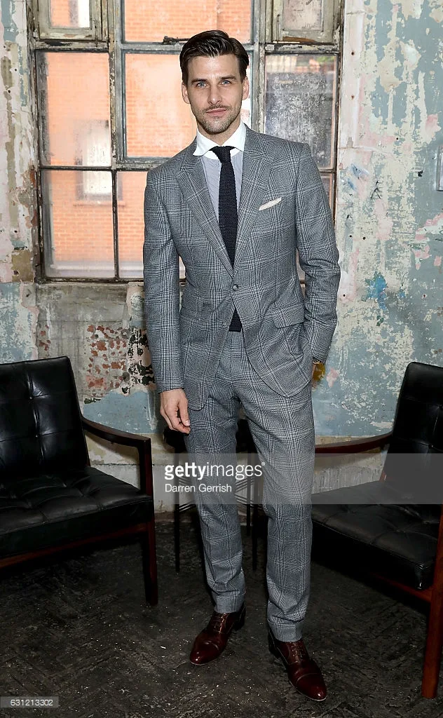 david-beckham-mang-thuong-hieu-den-tuan-le-thoi-trang-london-nam-elle7