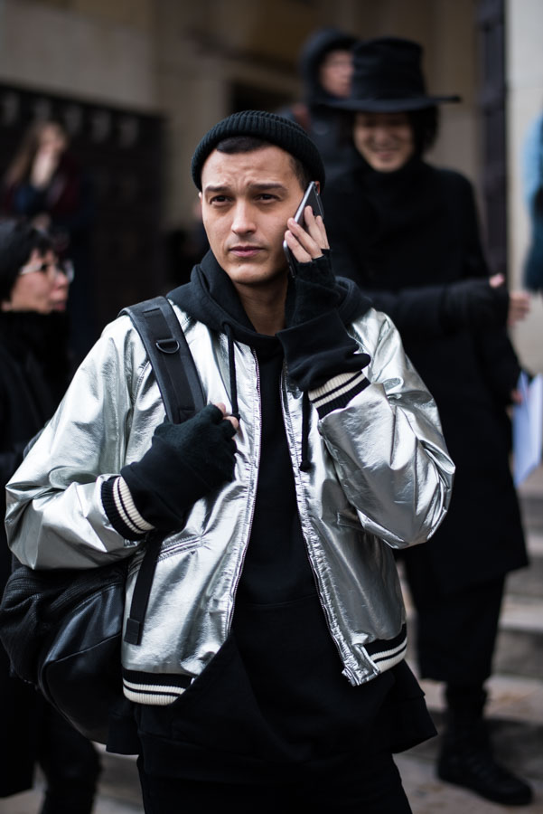Áo khoác Bomber kết hợp với Hoodie chưa bao giờ trở nên hết hot