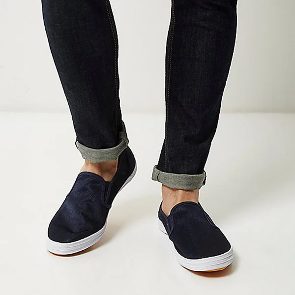 5 kieu giay the thao - slip-on - Navy mesh slip on plimsolls - elle man