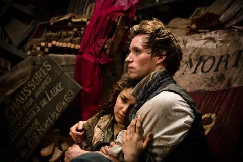 Eddie Redmayne trong vai chàng trai si tình Marius- phim Les Miserables Eddie Redmayne trong vai chàng trai si tình Marius- phim Les Miserables