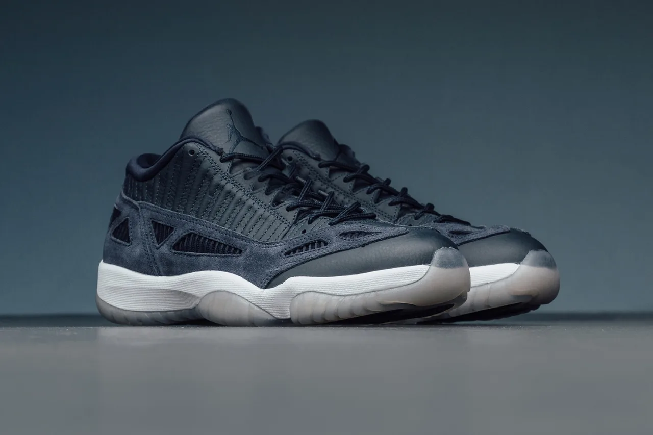 giay sneakers - elle man - Air Jordan 11 Low IE