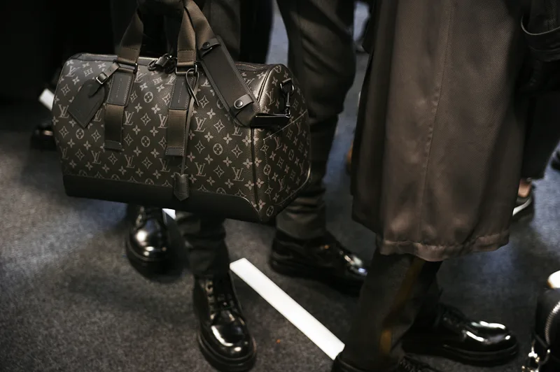 Monogram Eclipse Louive Vuitton.