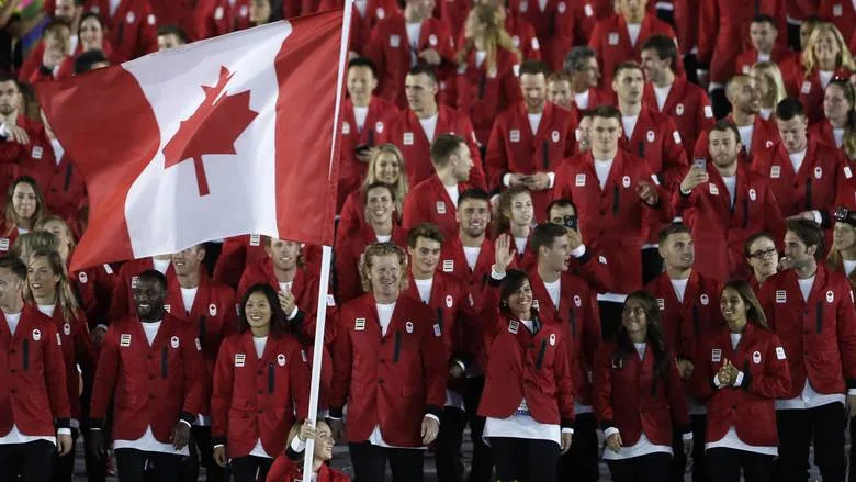 dong phuc dep tai Olympics Rio 2016 - canada 1 - elle man