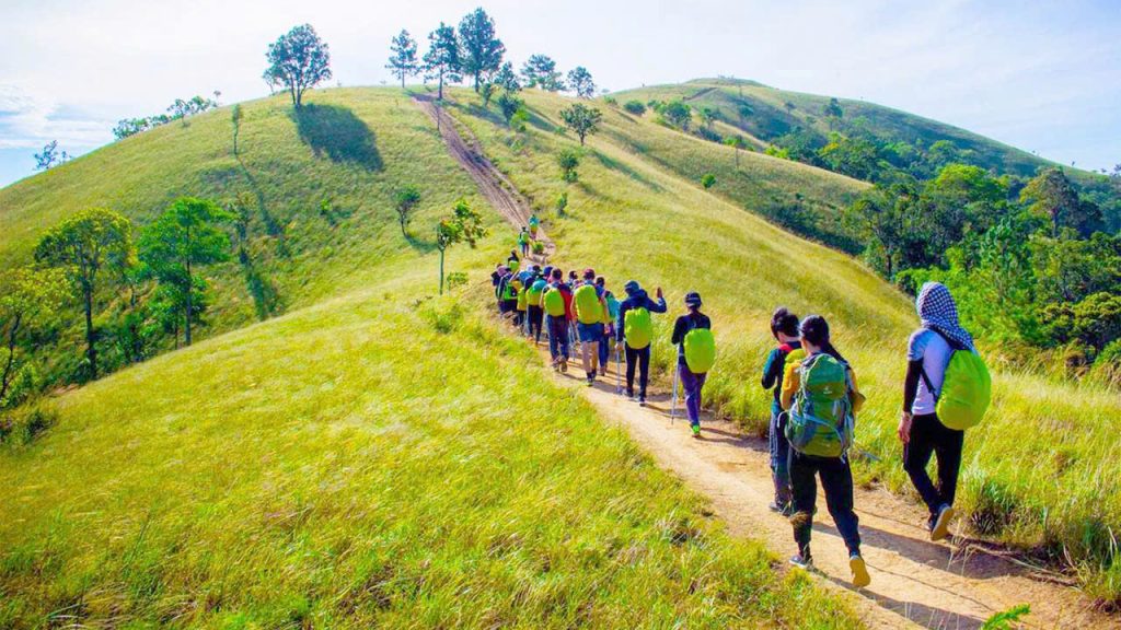 trekking