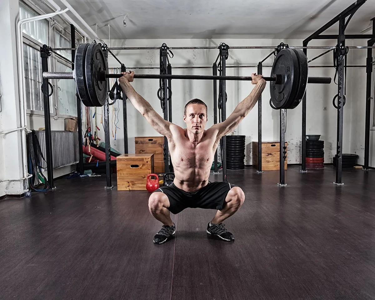 bai tap gym The overhead squat - elle man