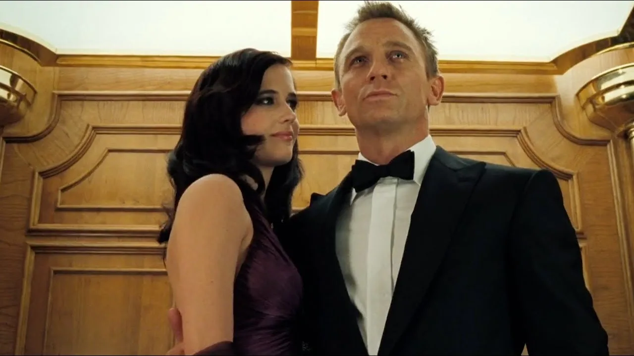phim co bac - Casino Royale