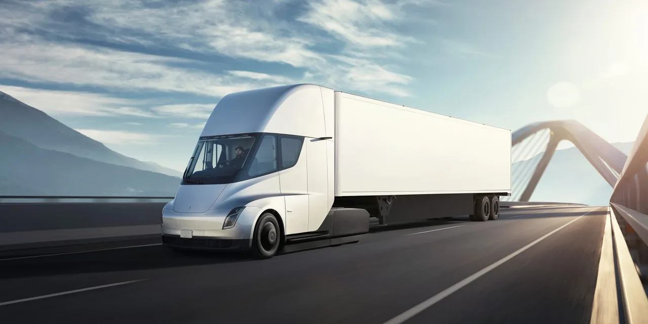 xe tải Tesla Semi
