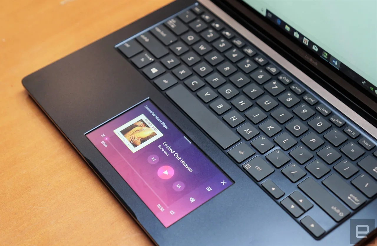 computex - zenbook pro - elle man