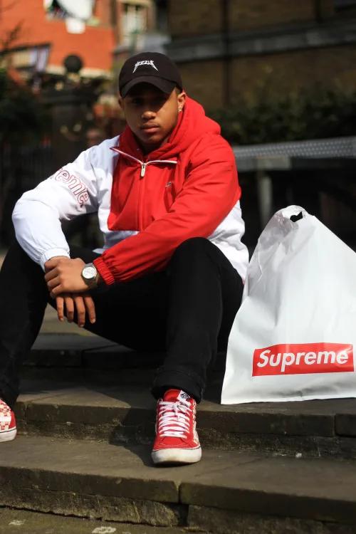 Lacoste x supreme - elle man 3