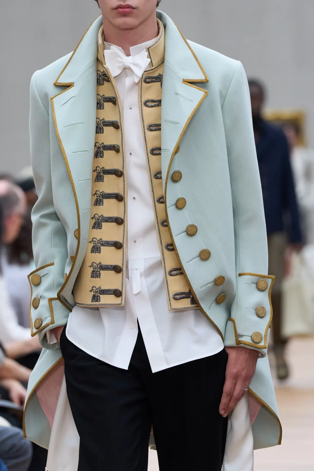 Phong cách cổ điển Dior