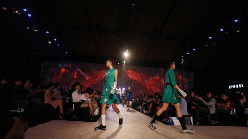 elle fashion show