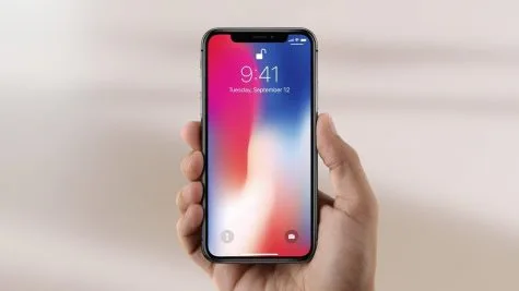 tao khuyet Apple - iphone X - ELLE Man