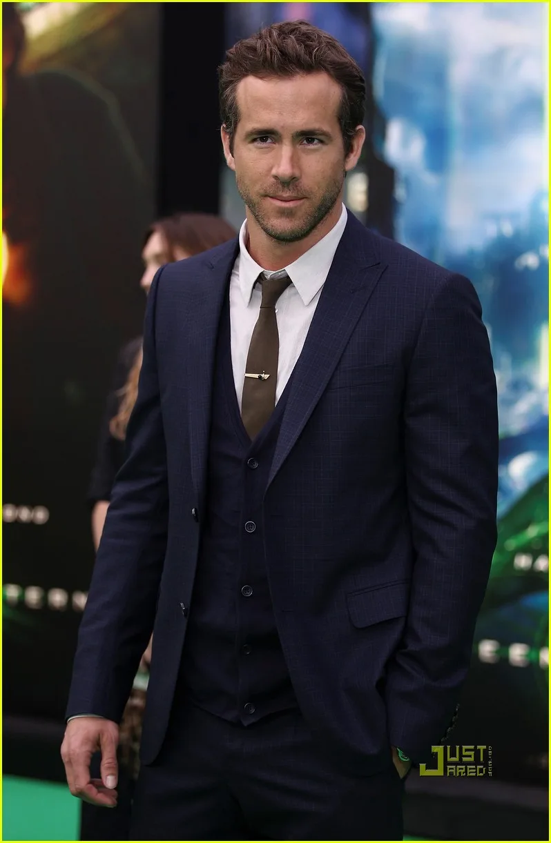 ryan reynolds - elle man