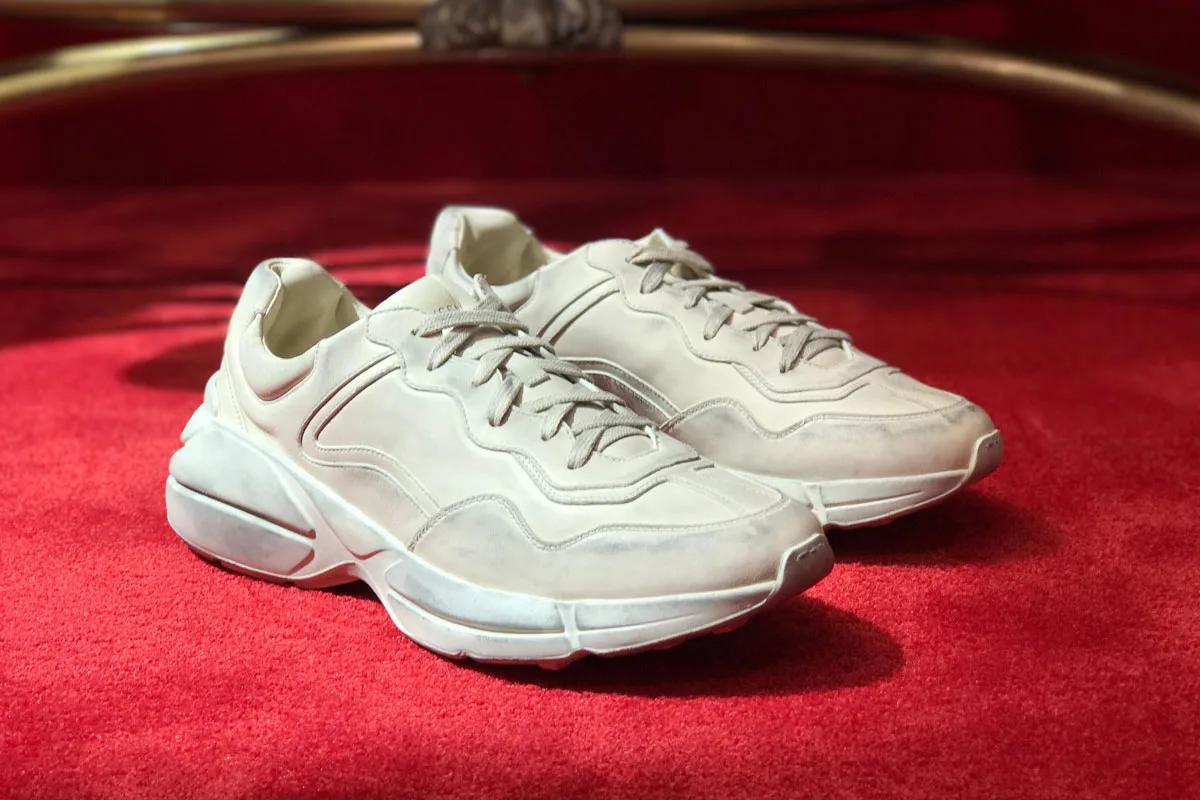 giay the thao ugly sneakers - gucci runner - elle man 2