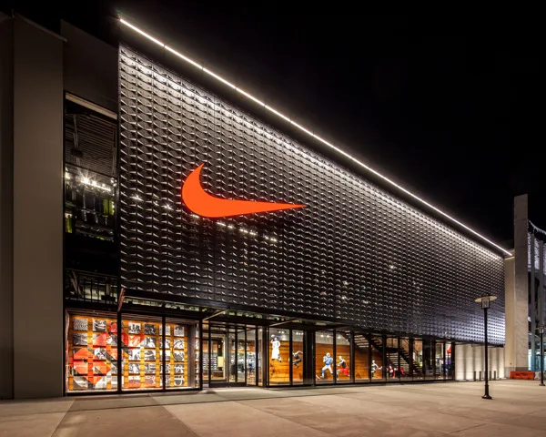 thuong hieu nike value - elle man 2