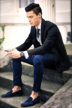 Cách phối đồ với giày mọi da lộn nam Cách phối đồ với giày mọi da lộn nam