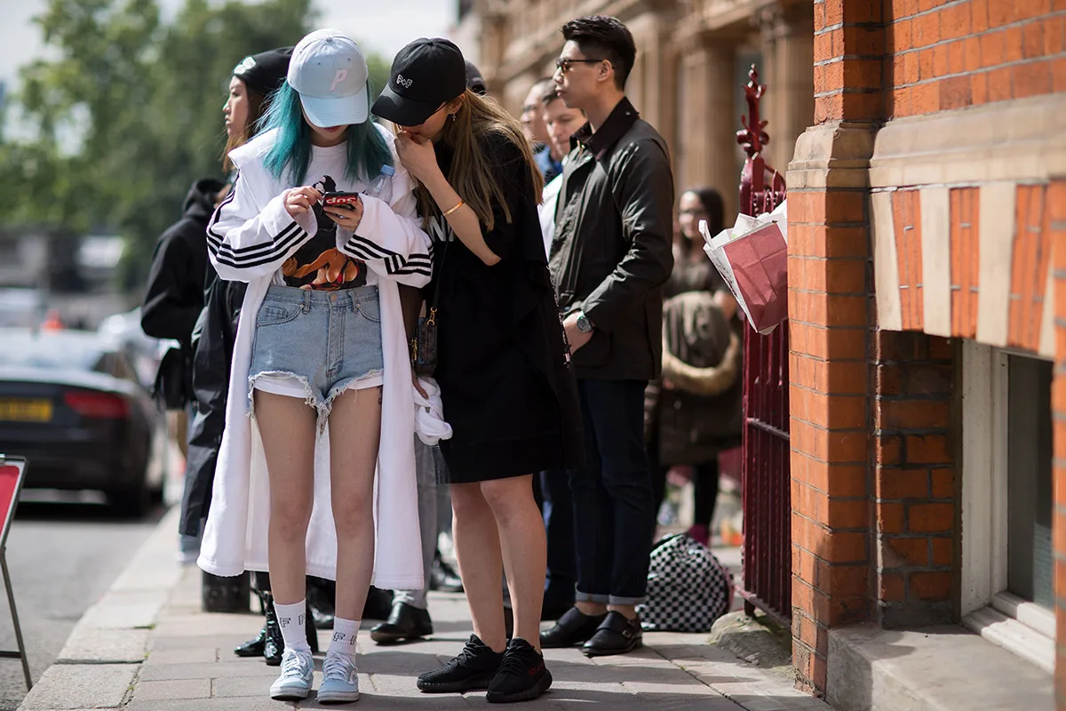 louis vuitton x supreme - london - elle man 11