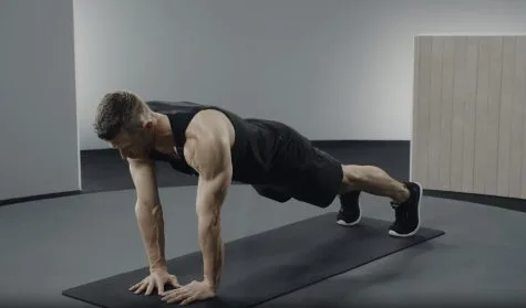 động tác Diamond Push-up