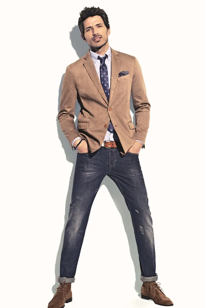giay bốt nam - Phong cách Smart Casual với Chukka botts Andrés Velencoso