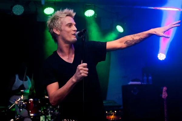 Aaron Carter - elle 3