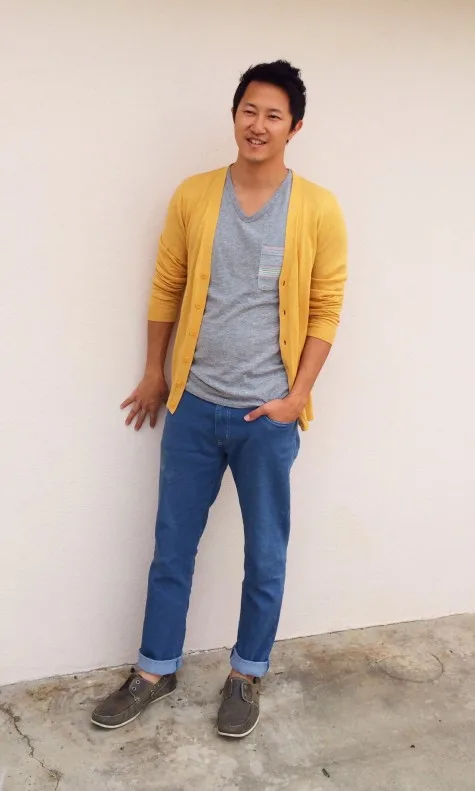 Ngoài ra cũng đừng quên những chiếc áo cardigan màu vàng mù tạt rất hợp với mùa thu Ngoài ra cũng đừng quên những chiếc áo cardigan màu vàng mù tạt rất hợp với mùa thu