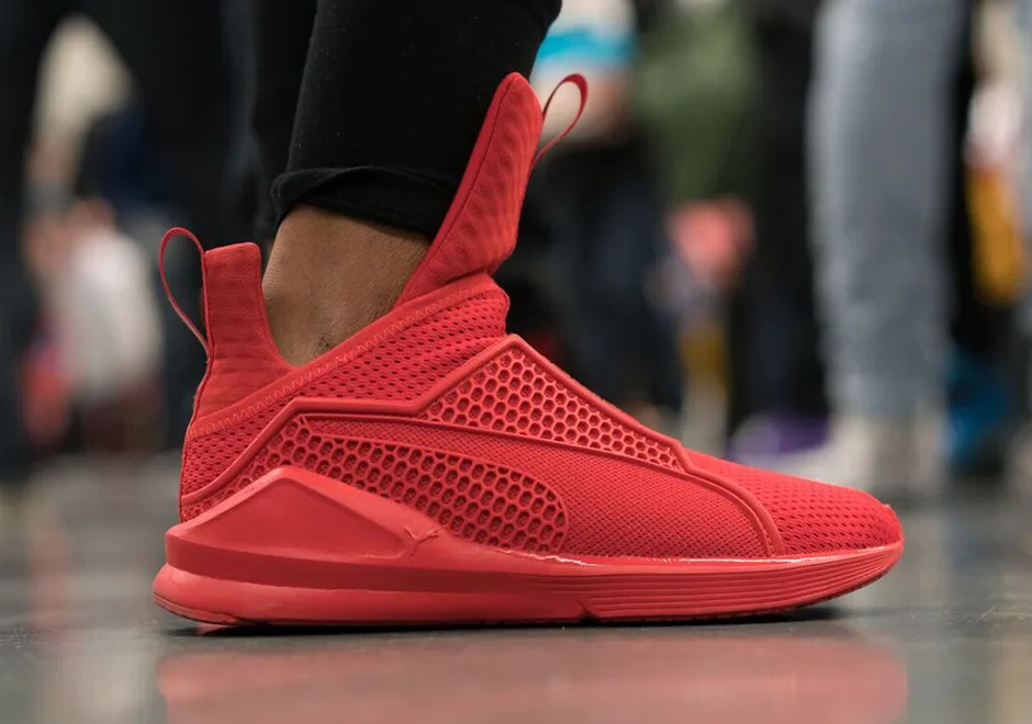 Soi dàn sneaker tại Sneaker Con Cleveland 2017 lớn nhất nước Mỹ