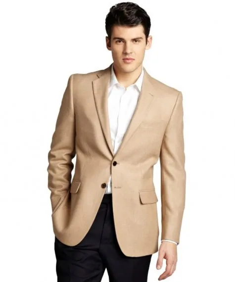 Màu sắc sáng như pastel có thể cân bằng sự “nghiêm túc” của bộ suit