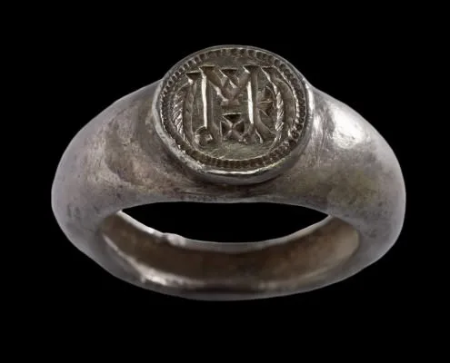 nhan nam signet ring - 03