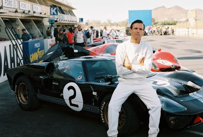 thoi-trang-trong-phim-ford-vs-ferrari-elle-man-6