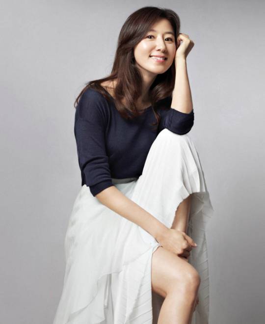 cha in pyo - Kim Hee Ae - elle man