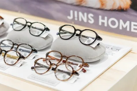 JINS