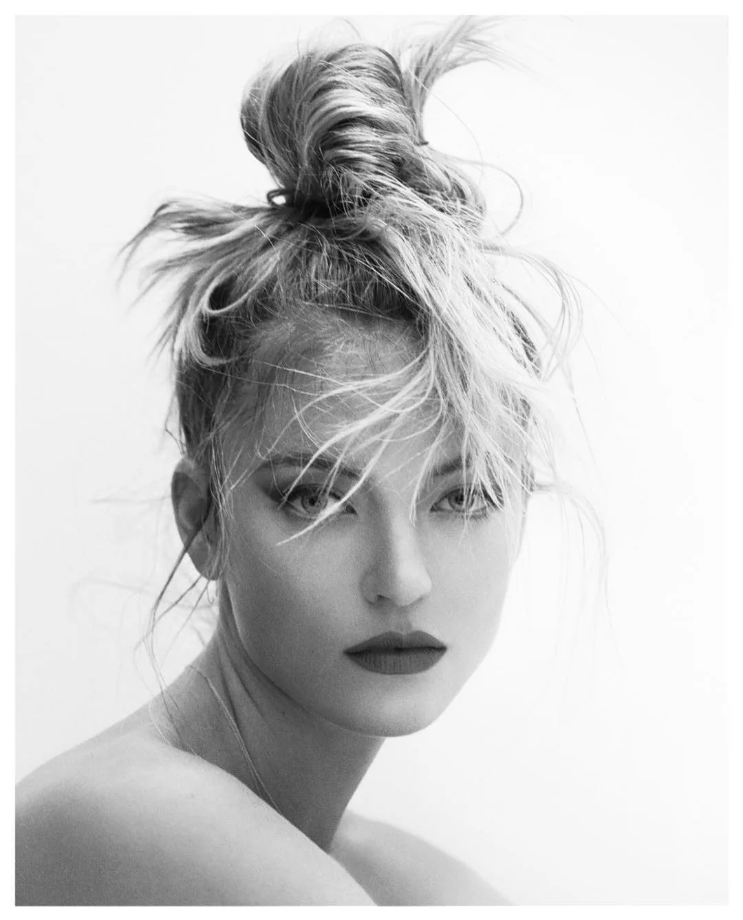Martha Hunt- elle man 10