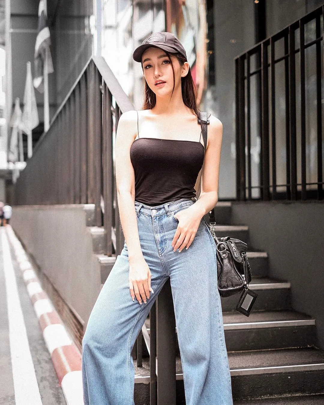 mỹ nhân chuyển giới - pynk với phong cách streetstyle