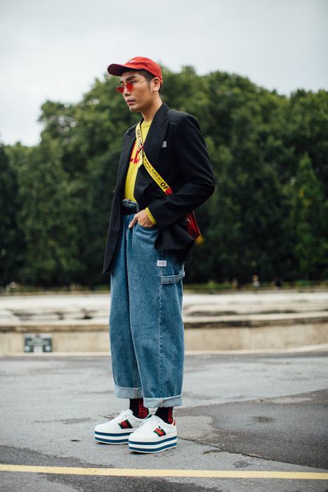 Street style Paris tại tuần lễ thời trang Xuân-Hè 201718 elleman15