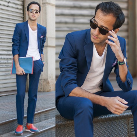 Sneaker với màu sắc “mix and match” với màu của suit và clutch Sneaker với màu sắc “mix and match” với màu của suit và clutch