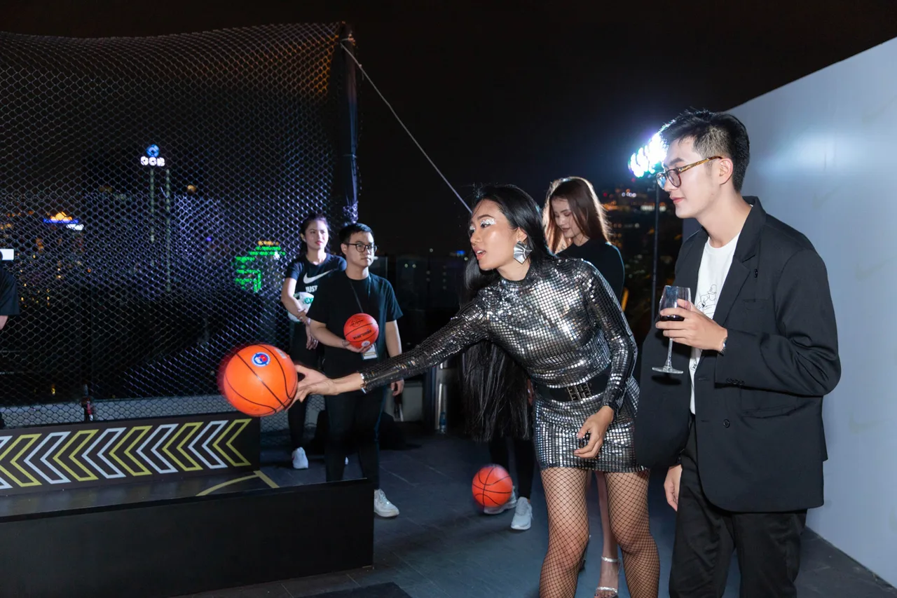 swoosh party elle man vietnam