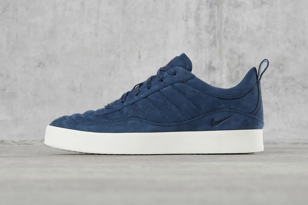 giay sneaker - phong cach thoi trang - elle man 6-Nike Air Oscillate-Roger Federer