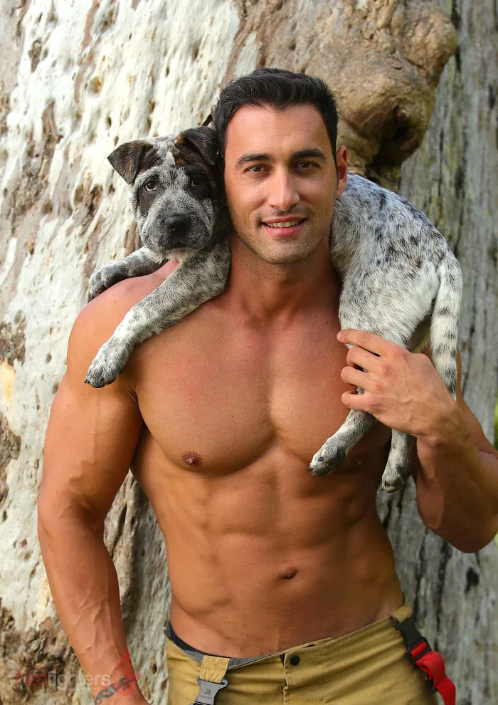 linh cuu hoa - australian firefighter calender 2019 - elle man 18