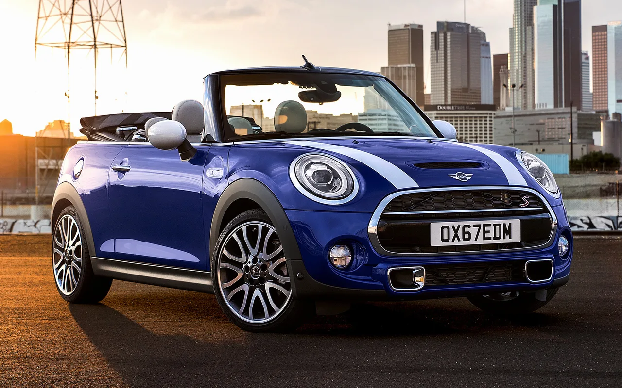 thi truong xe hoi MINI Cabrio - elle man 1