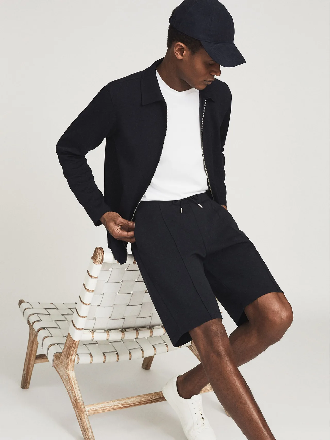 phoi do voi quan short nam tailored shorts - Reiss