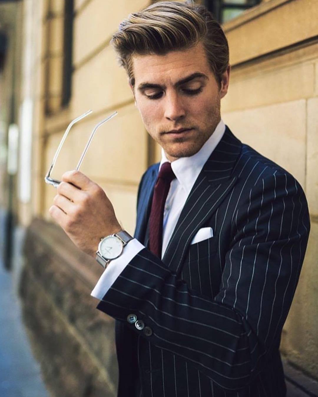 4 cách phối đồ với áo vest nam màu xanh-elle man5