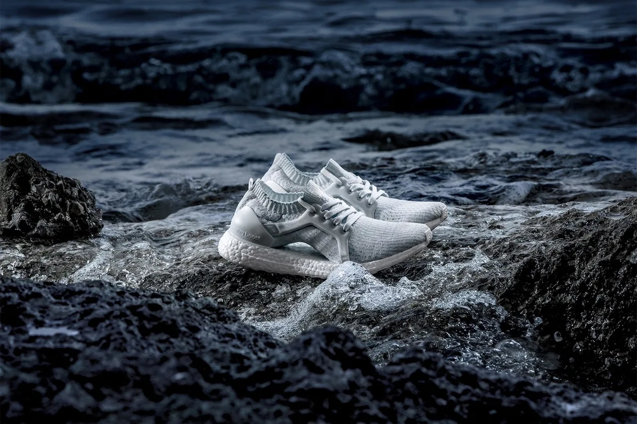 giay the thao tuan 1 thang 6.2017 - Parley x adidas UltraBOOST X - elle man