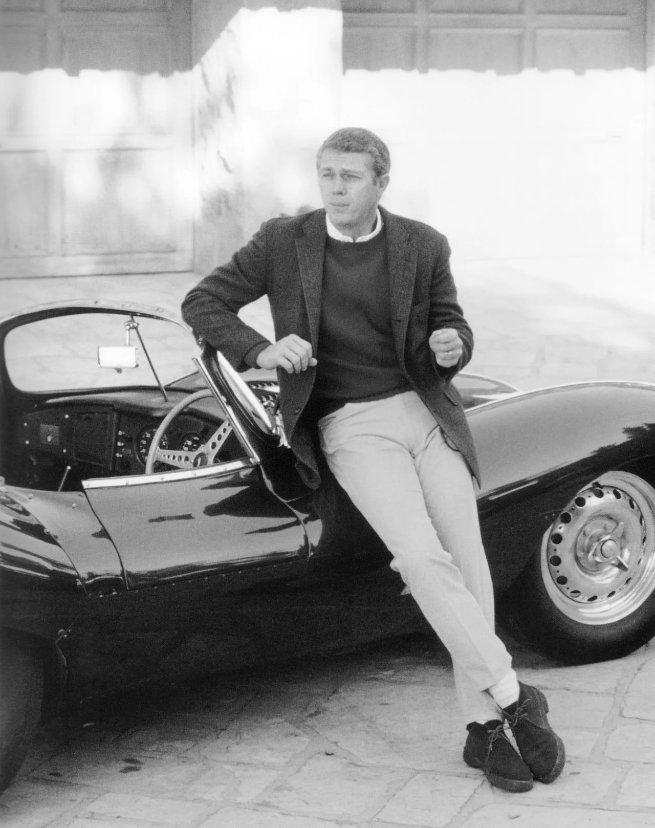 Nam diễn viên Steve Mcqueen và chiếc quần khaki ưa thích Nam diễn viên Steve Mcqueen và chiếc quần khaki ưa thích