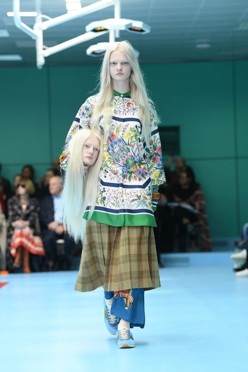 Hình ảnh nổi bật trong show diễn Gucci Thu-Đông 2018 từng làm náo động giới mộ điệu trong thời gian dài. Ảnh: Fashionista