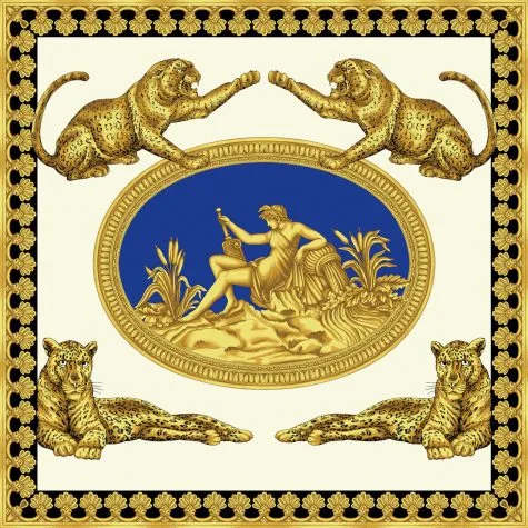 logo thuong hieu versace 5 - elle man