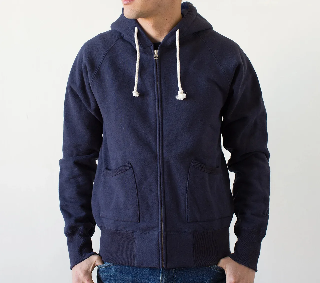 _ao-hoodie_mccoy-hoodie