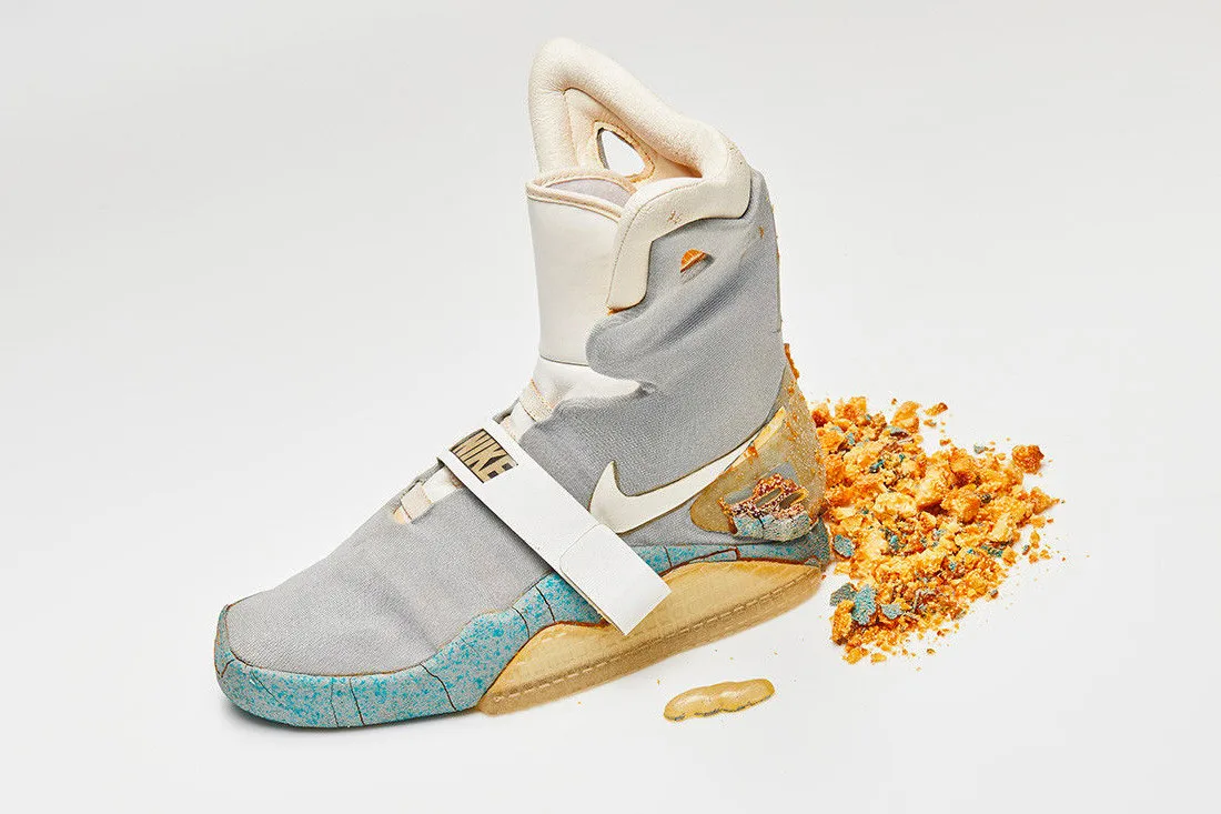 giay sneaker nike mags - elle man 1
