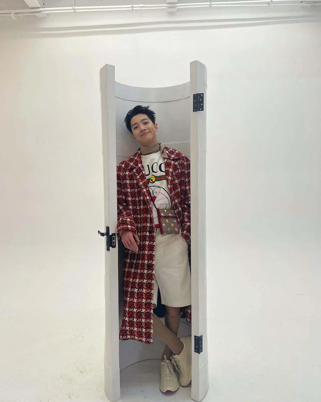 lại quán lâm mặc Gucci x Doraemon