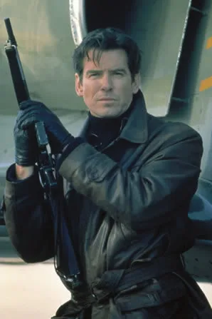 Áo da vốn được các diễn viên thủ vai James Bond mặc cuối những năm 80, nhưng đến những năm 90 nó càng phổ biến hơn.