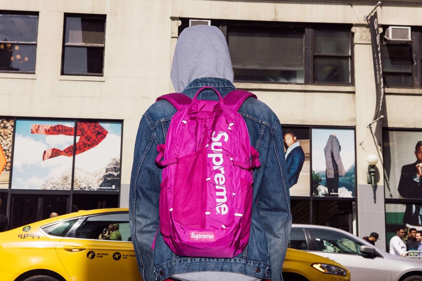 Supreme x COMME des GARÇONS - elleman